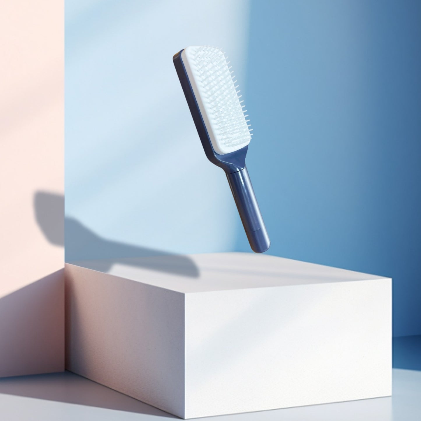 Retractable Rotating Comb for Anti-Tangle Styling